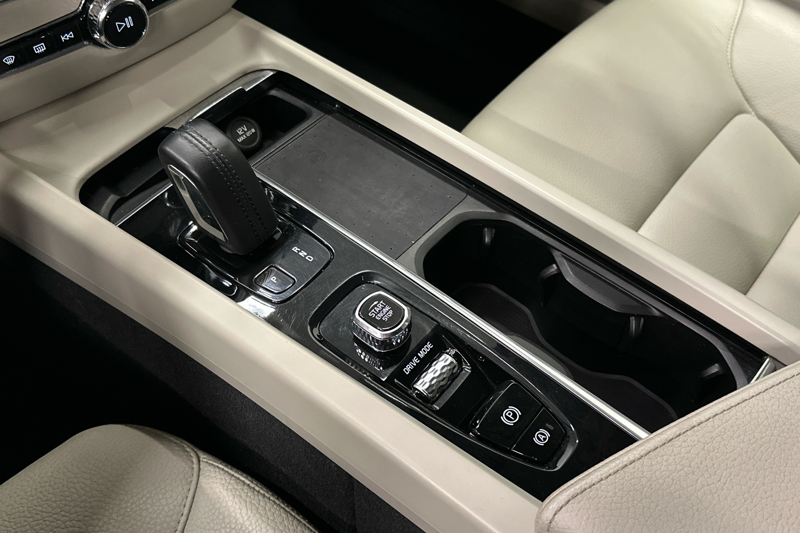 VOLVO V60 Cross Country 2021