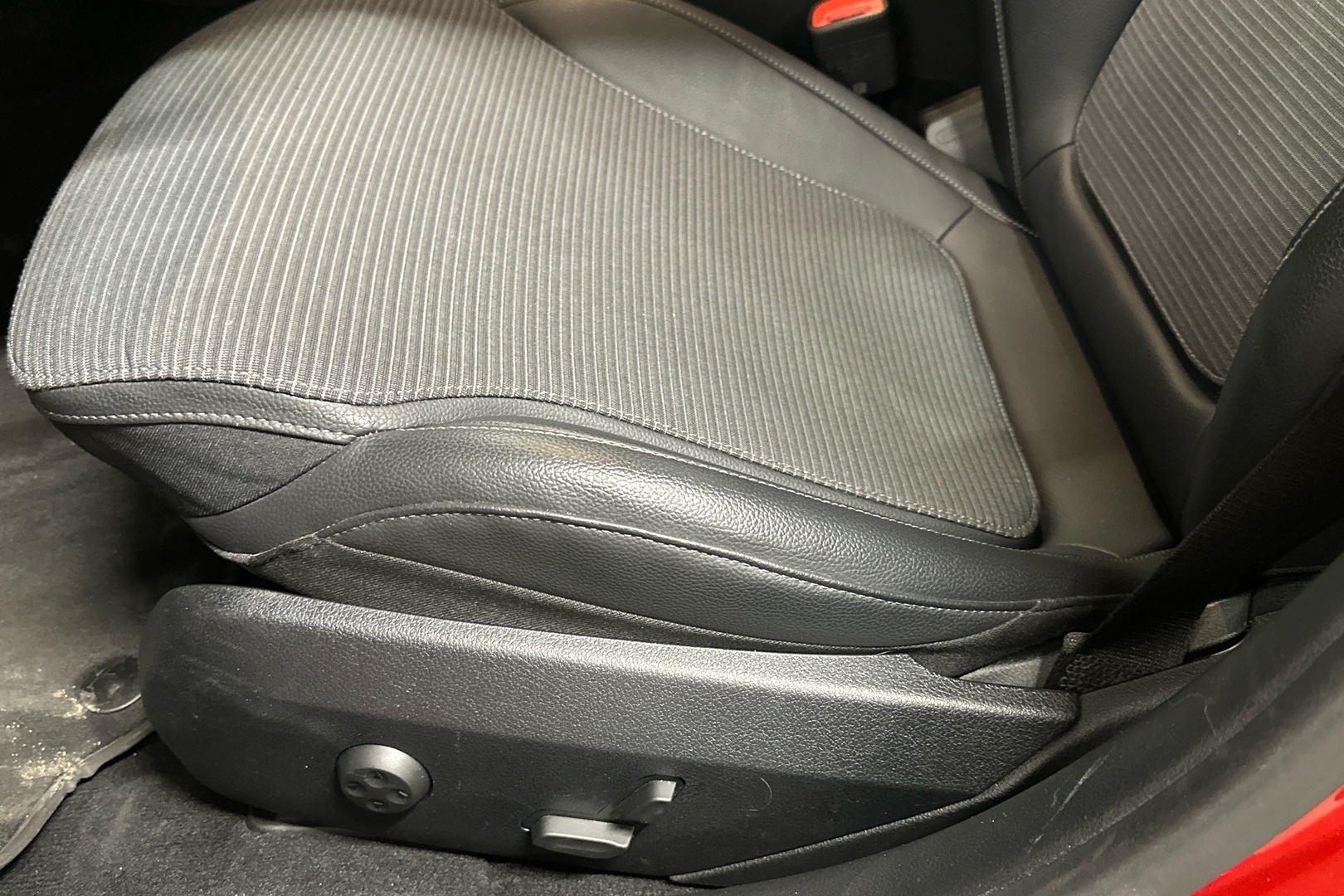 MERCEDES-BENZ C 2022