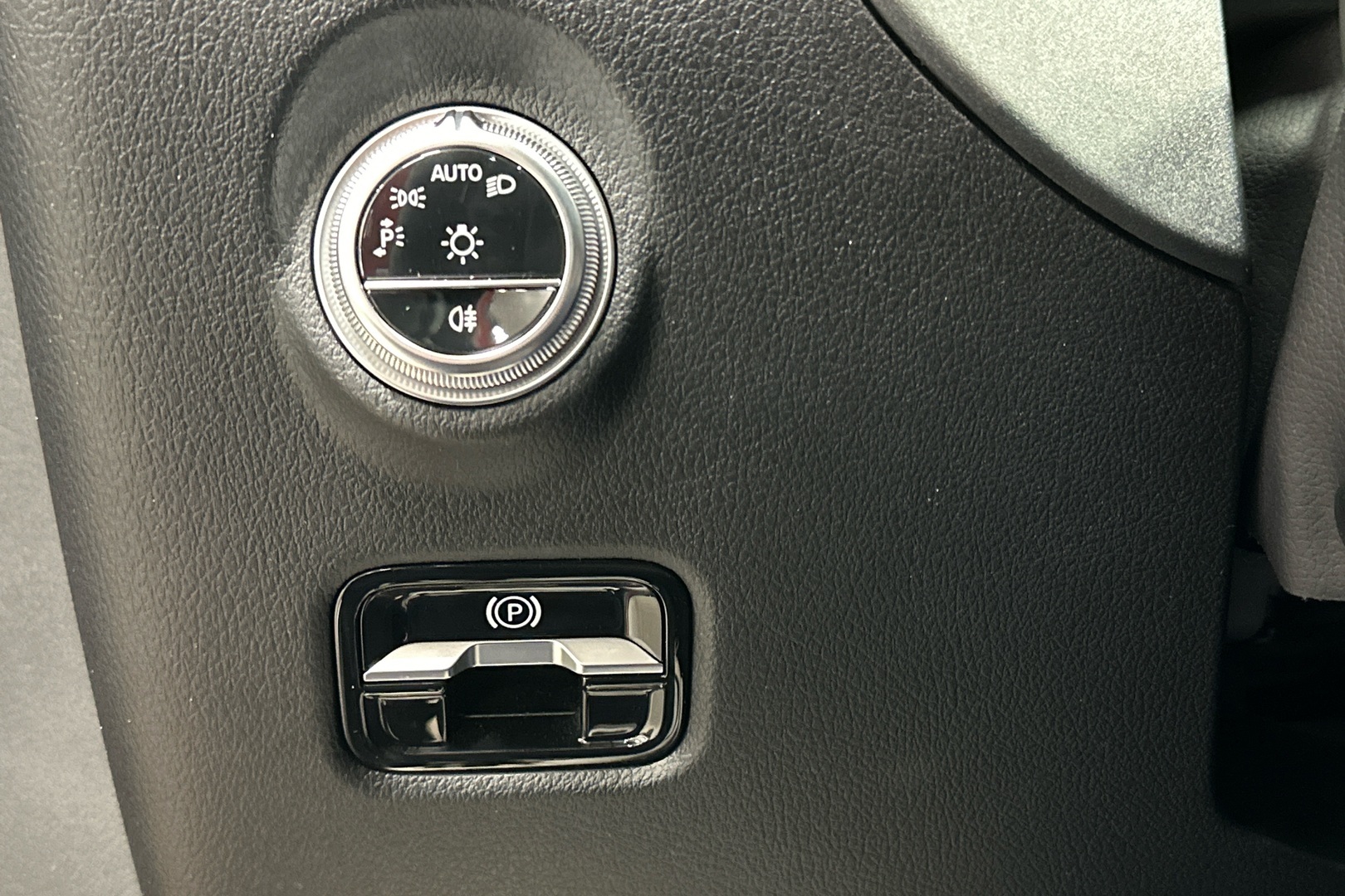 MERCEDES-BENZ C 2022