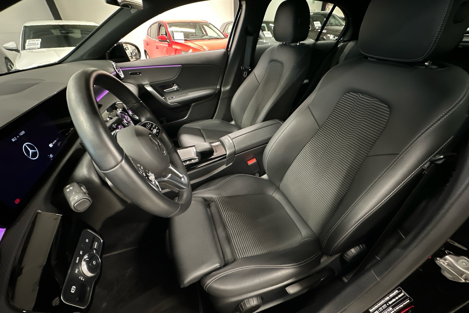 MERCEDES-BENZ A 2023