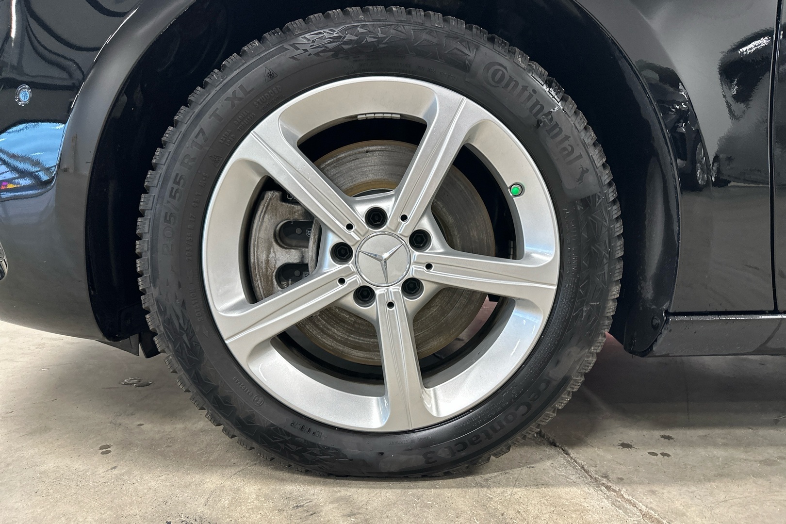 MERCEDES-BENZ A 2023