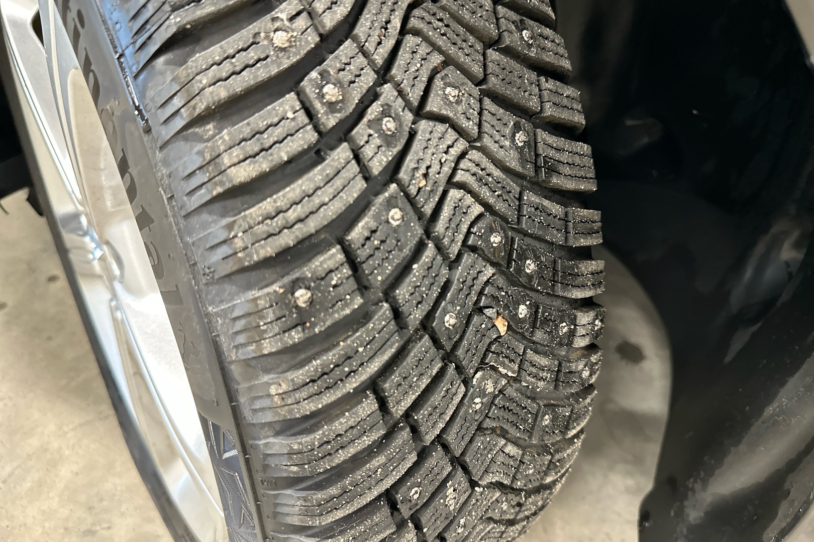 MERCEDES-BENZ A 2023