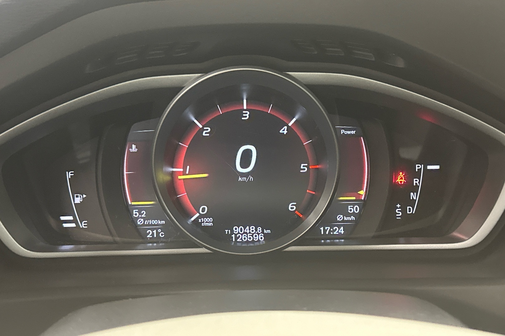 VOLVO V40 Cross Country 2018