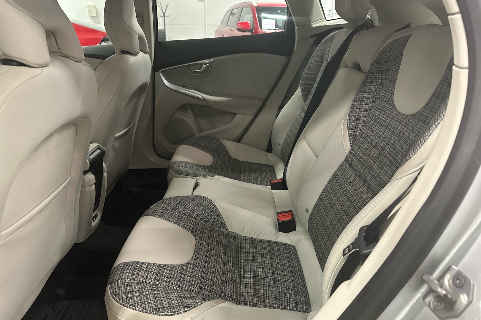 VOLVO V40 Cross Country 2018