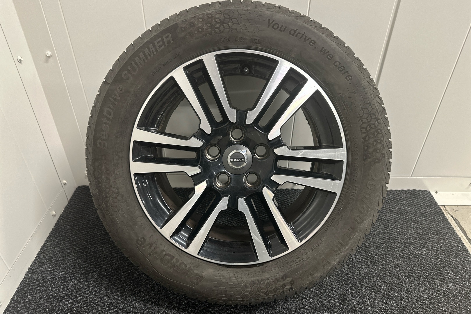 VOLVO V40 Cross Country 2018