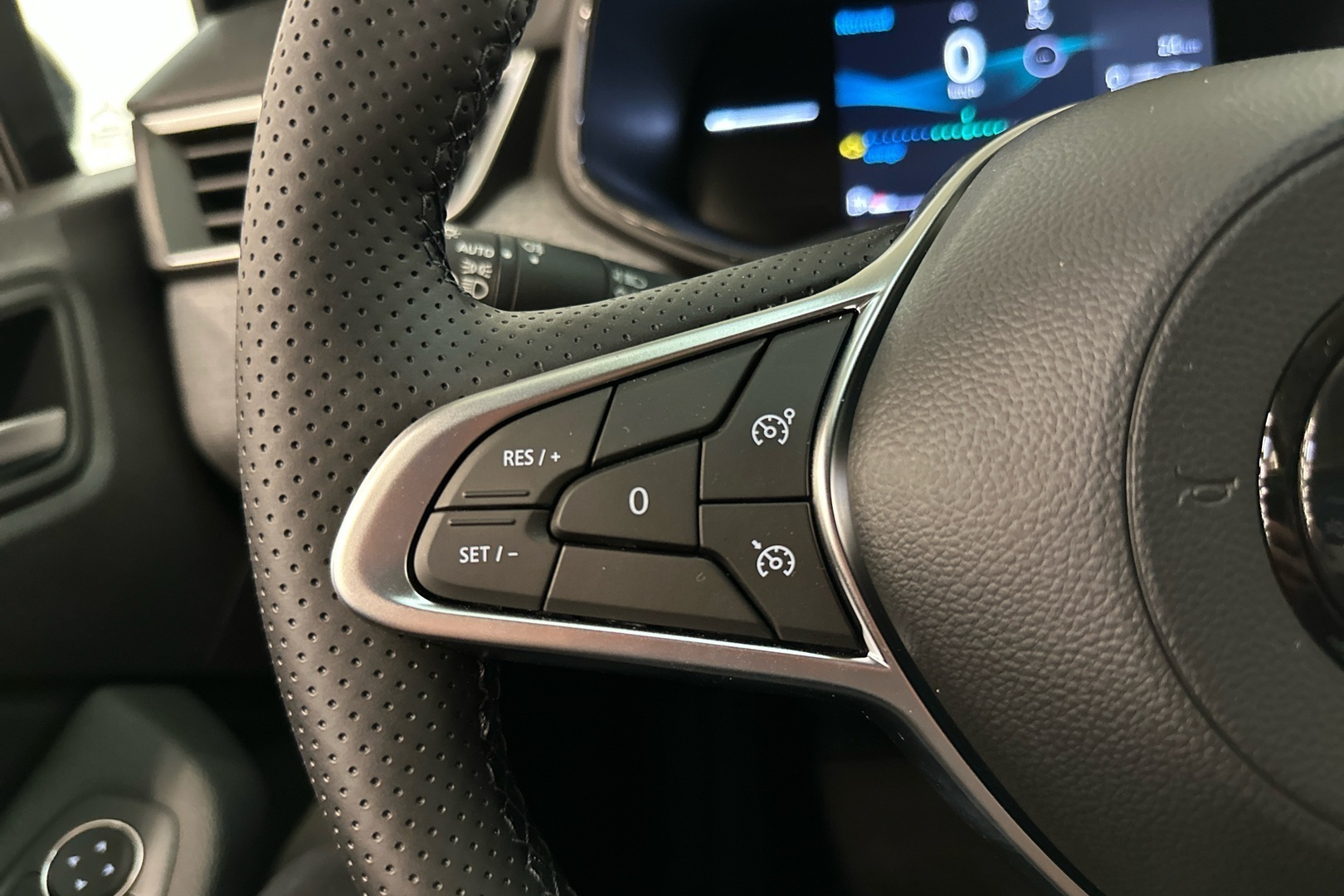 MITSUBISHI COLT 2025