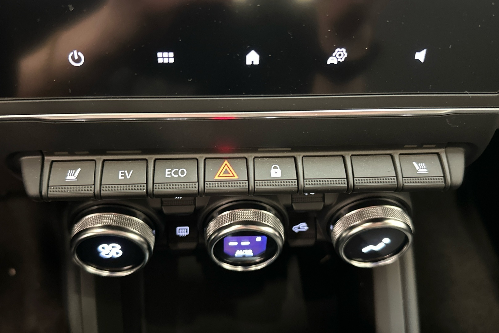 MITSUBISHI COLT 2025