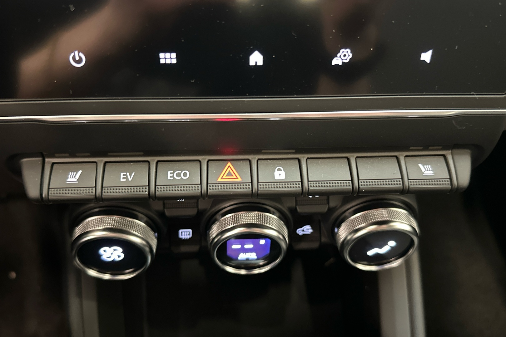 MITSUBISHI COLT 2025