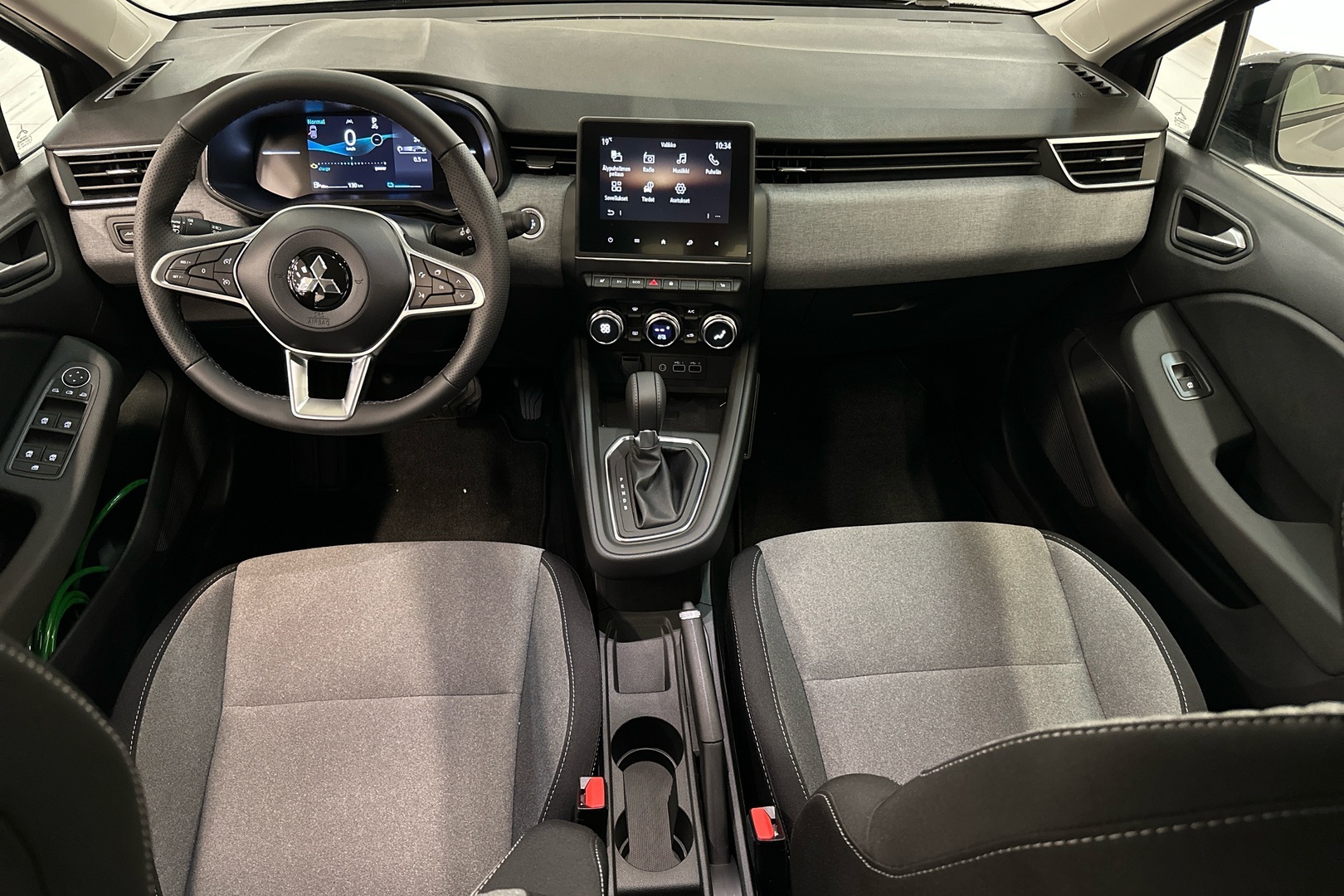 MITSUBISHI COLT 2025