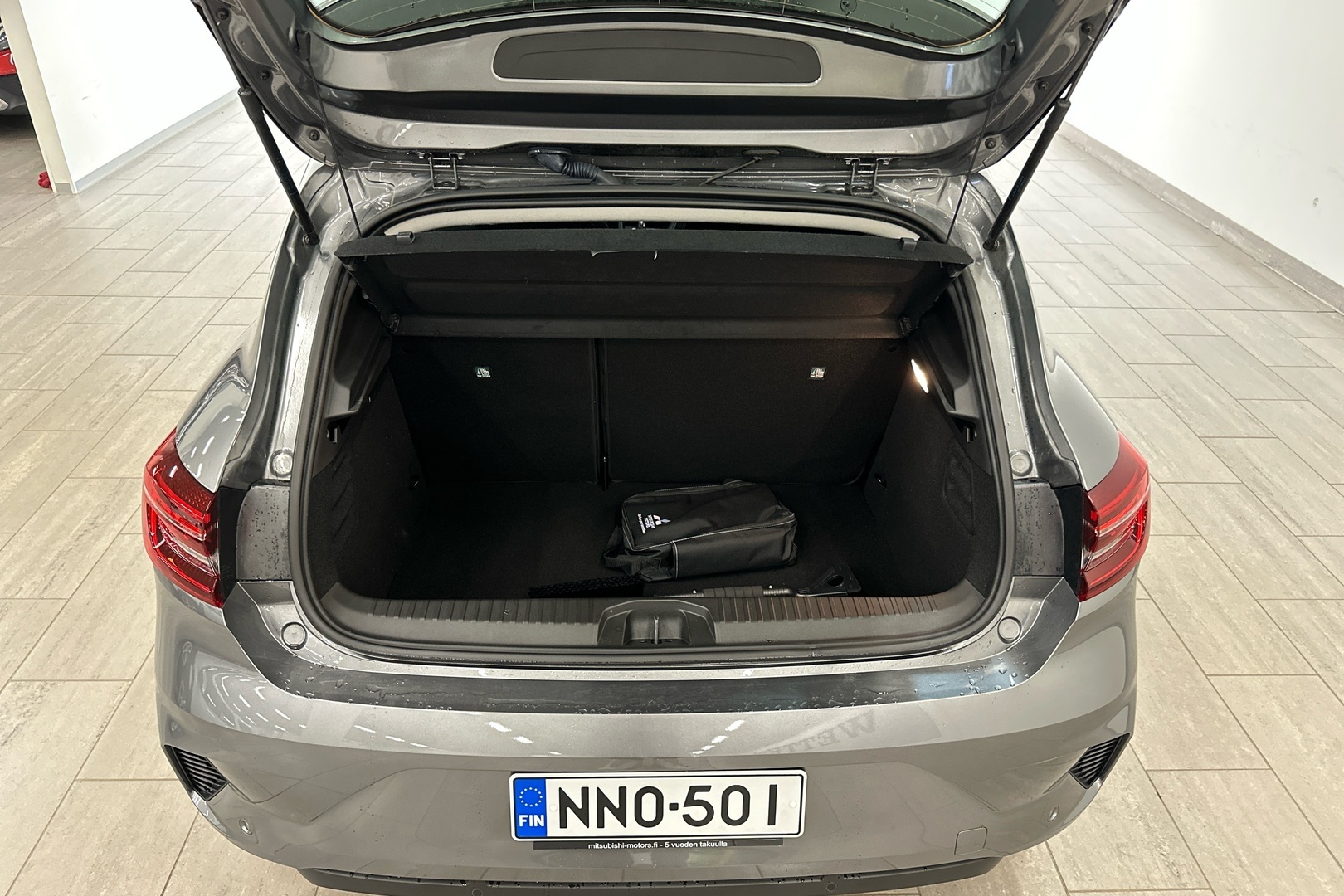 MITSUBISHI COLT 2025