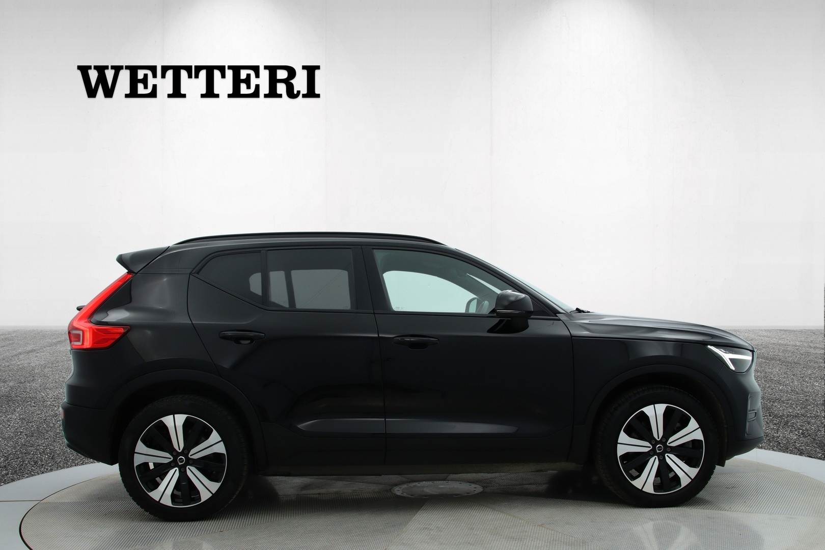 VOLVO XC40 2023