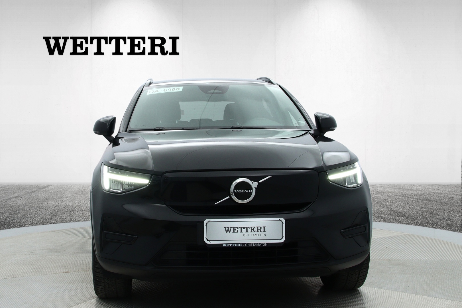 VOLVO XC40 2023