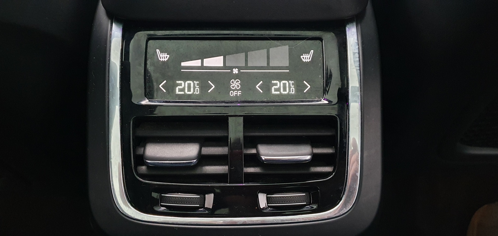 VOLVO XC90 2017