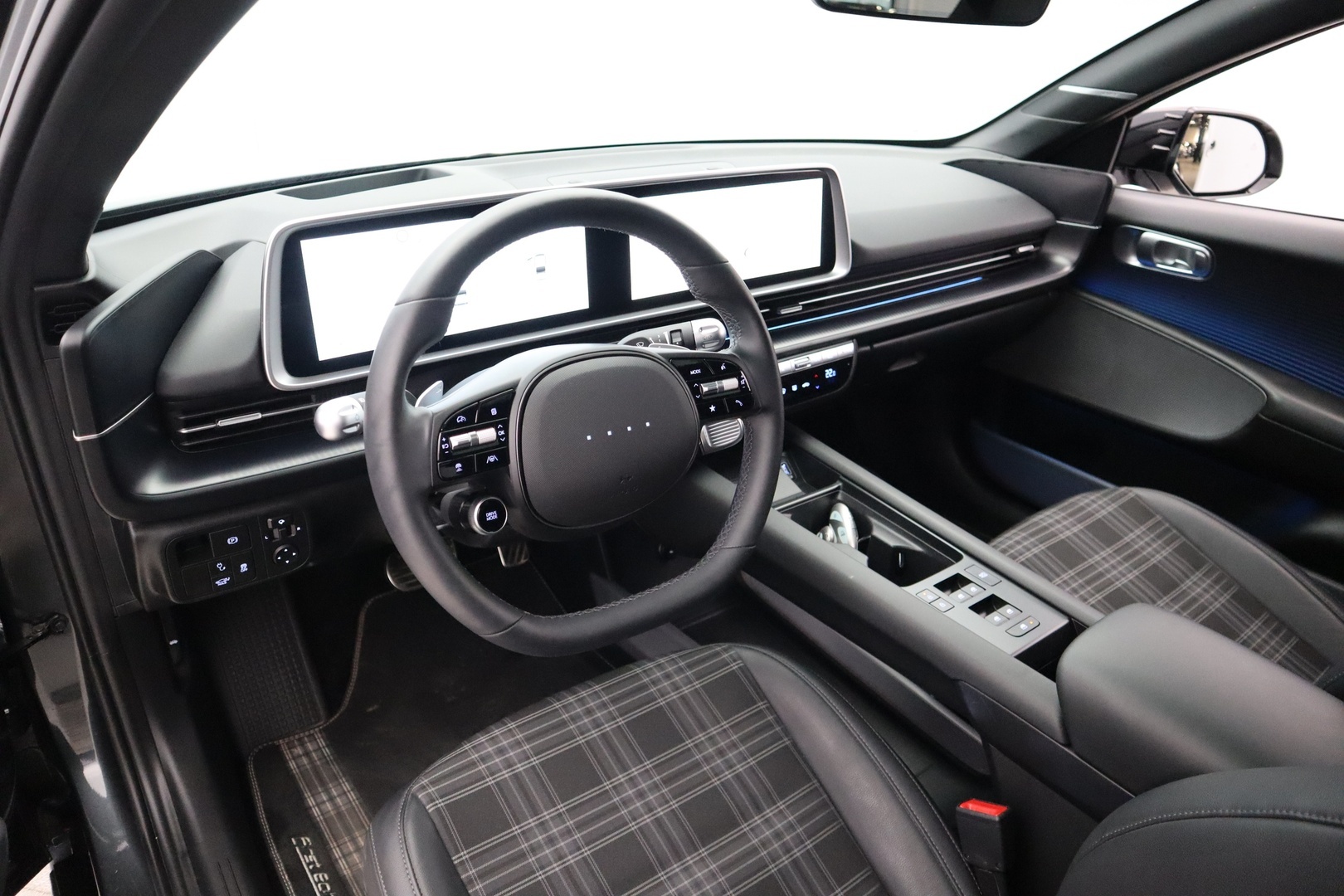 HYUNDAI IONIQ 6 2023