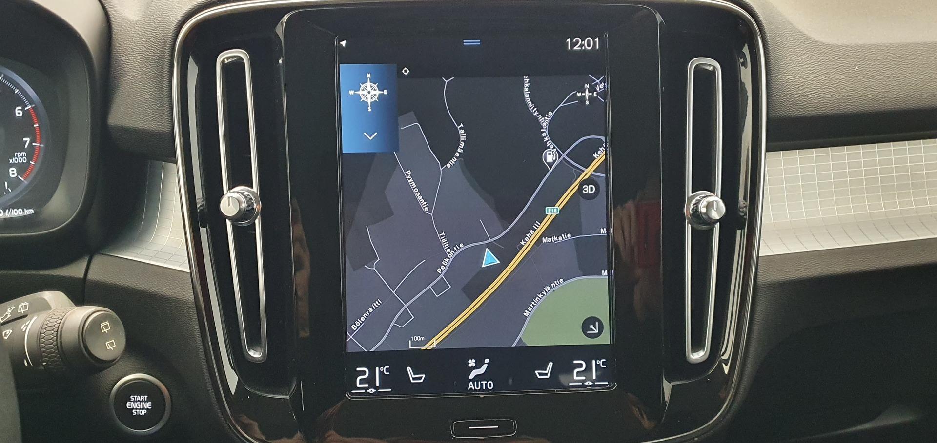 VOLVO XC40 2019