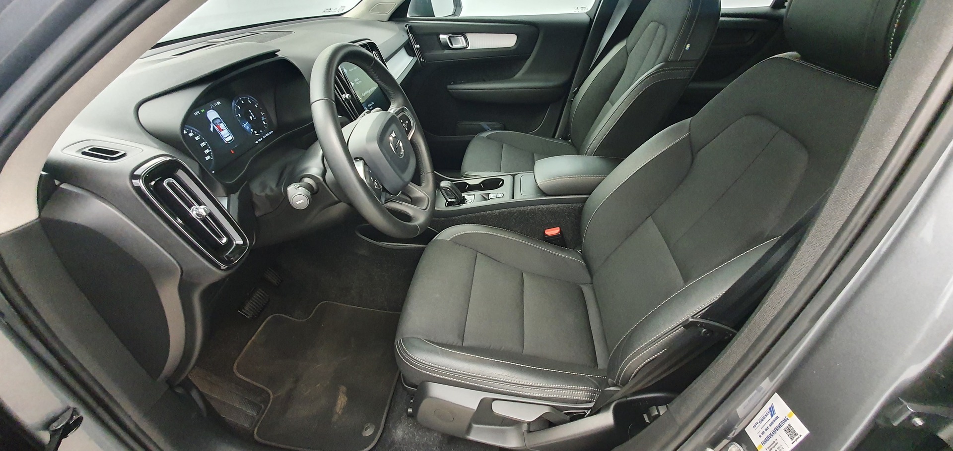 VOLVO XC40 2019