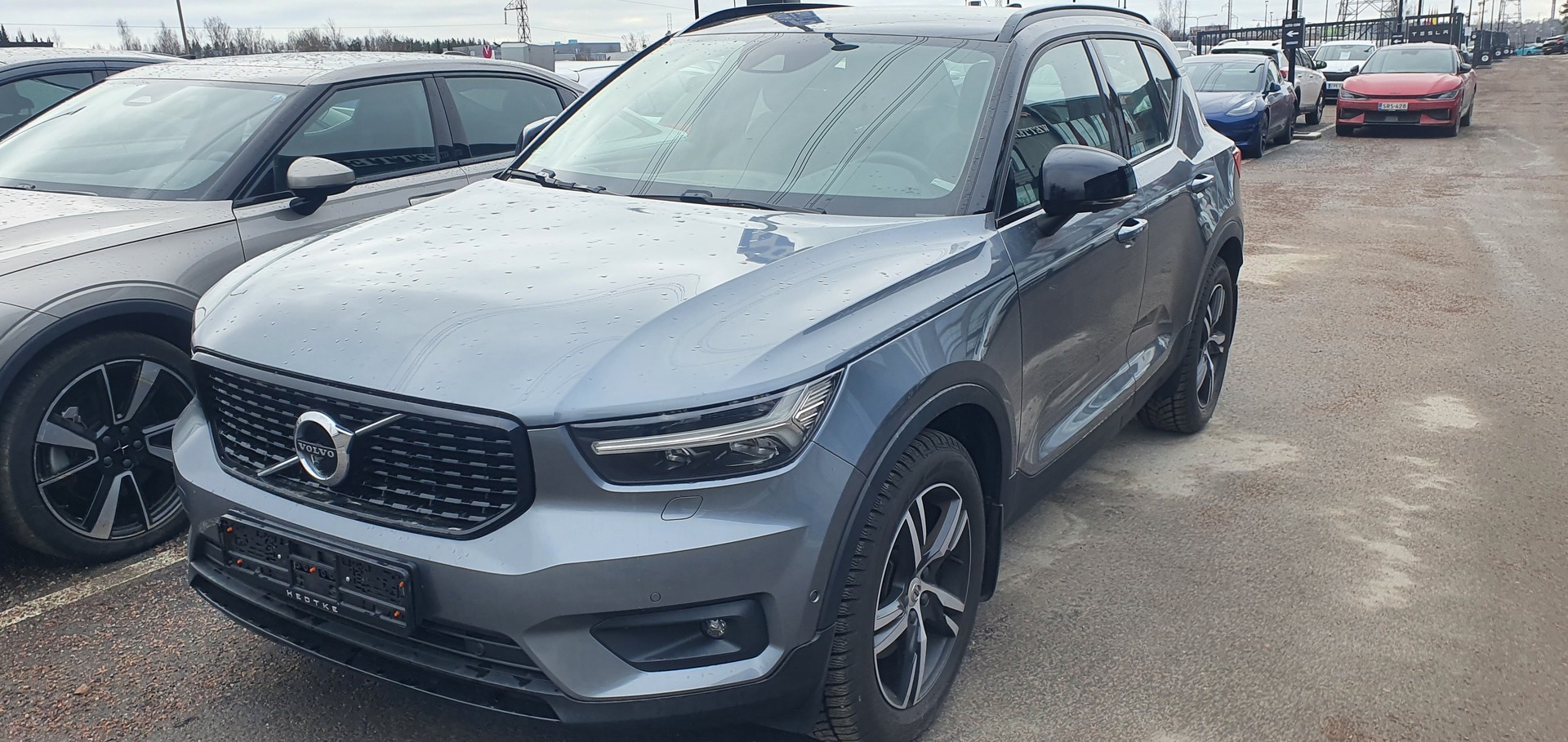 VOLVO XC40 2019