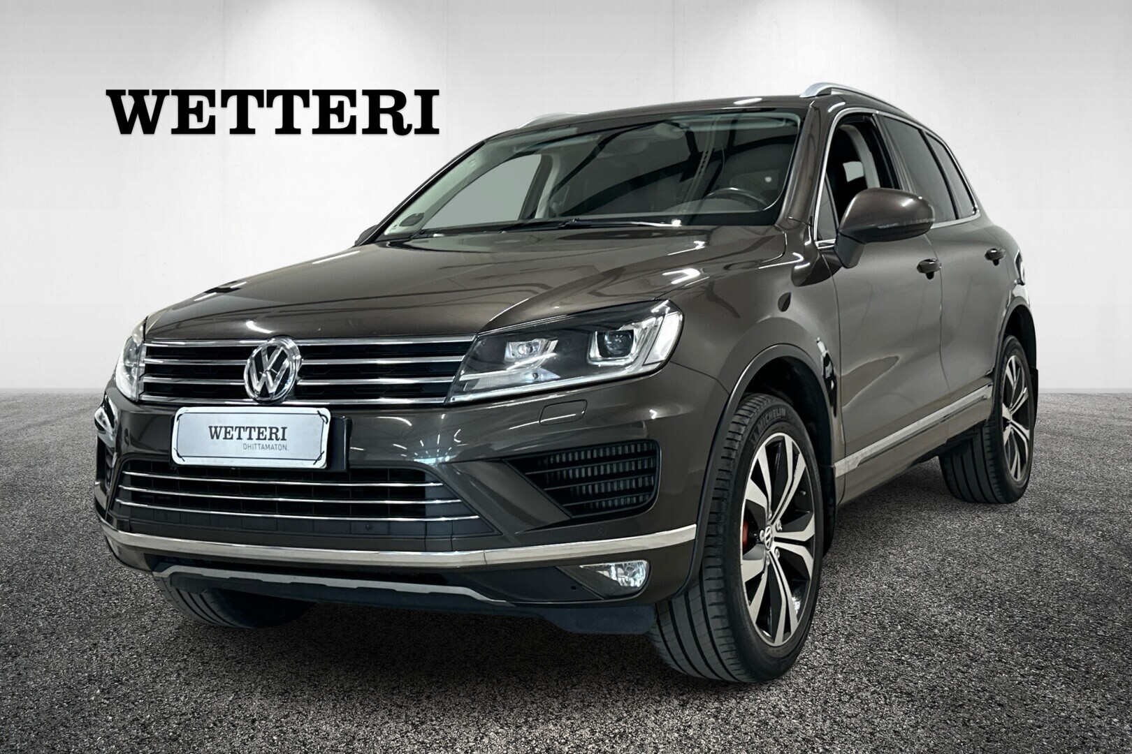 VOLKSWAGEN Touareg 2016