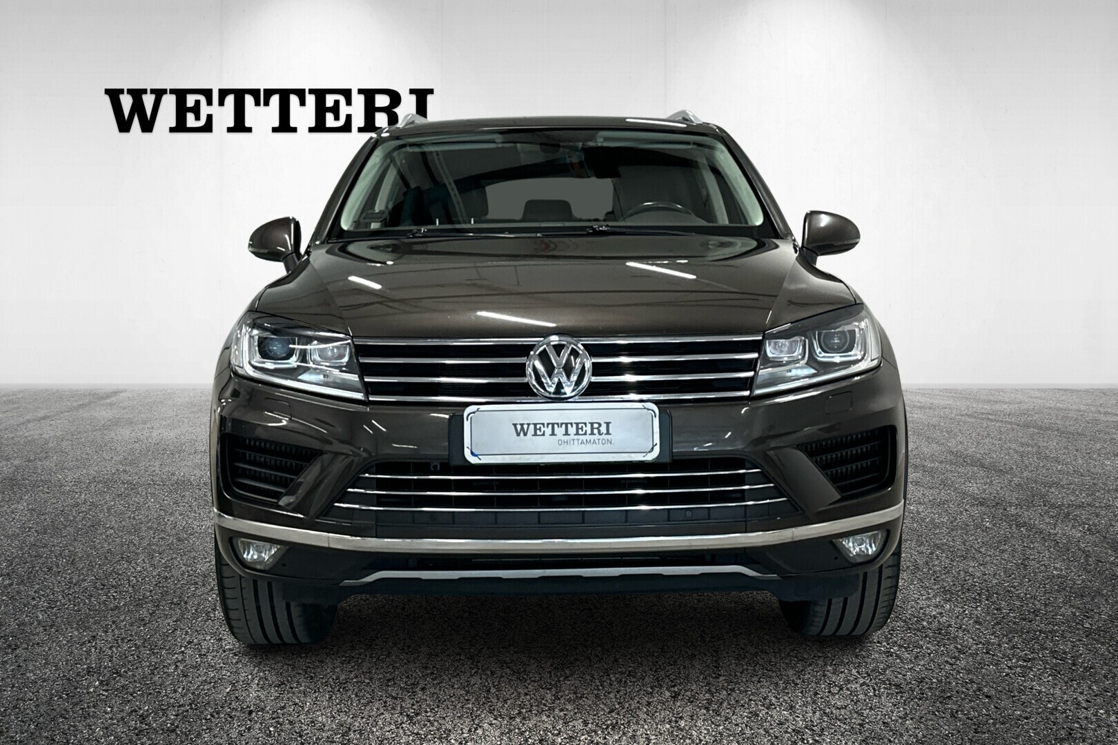 VOLKSWAGEN Touareg 2016