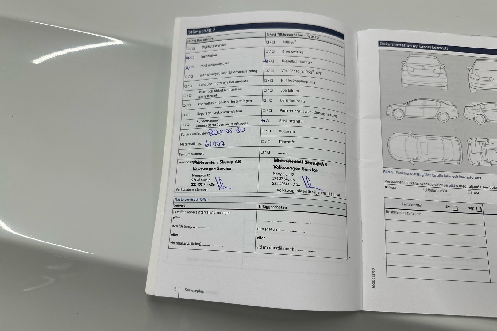 VOLKSWAGEN Touareg 2016