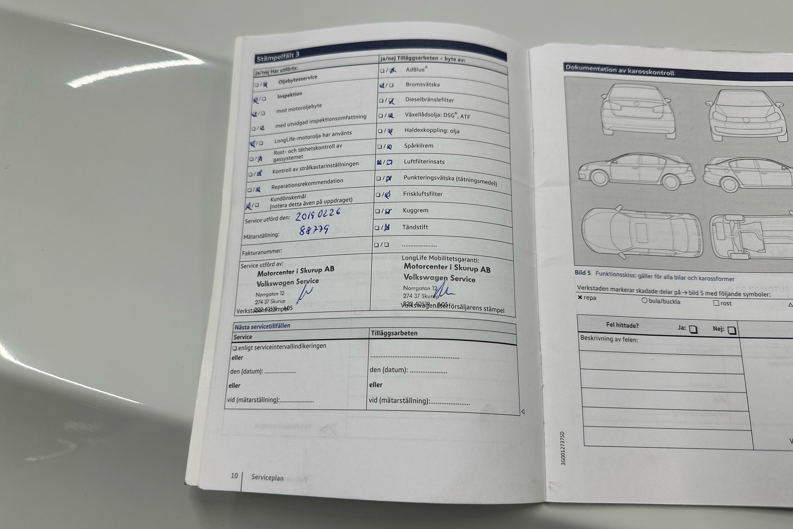 VOLKSWAGEN Touareg 2016