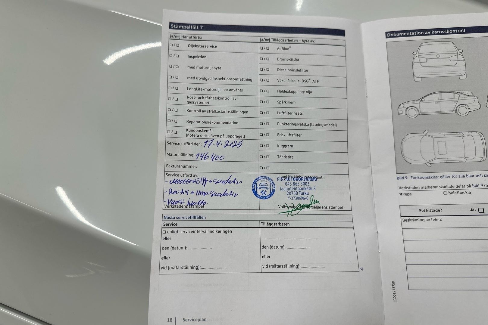 VOLKSWAGEN Touareg 2016