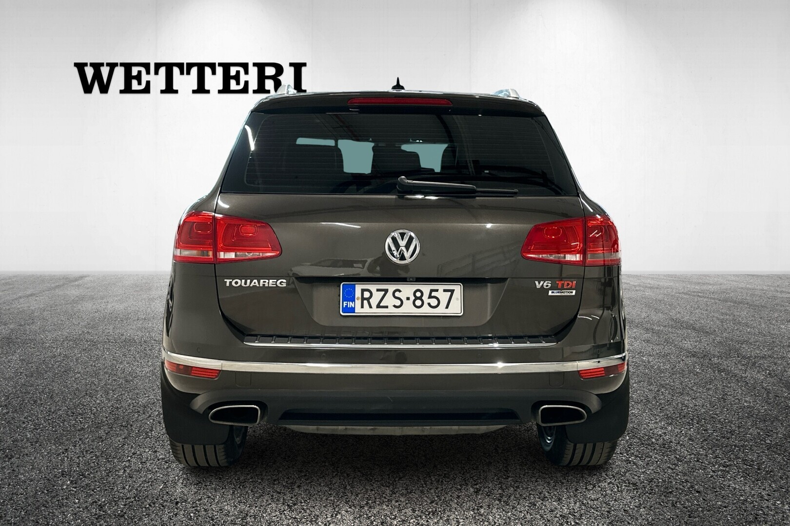 VOLKSWAGEN Touareg 2016