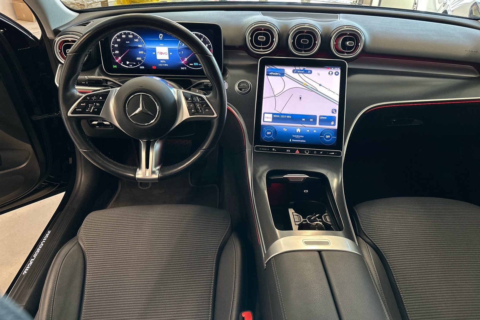 MERCEDES-BENZ C 2022