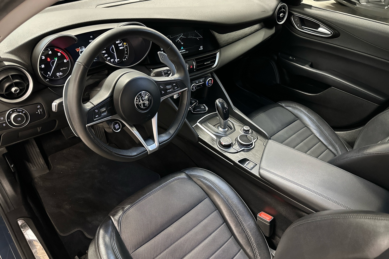 ALFA ROMEO Giulia 2016