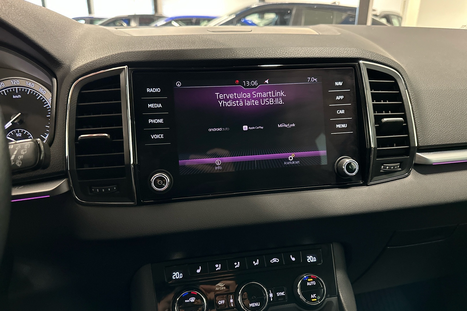 SKODA Karoq 2019