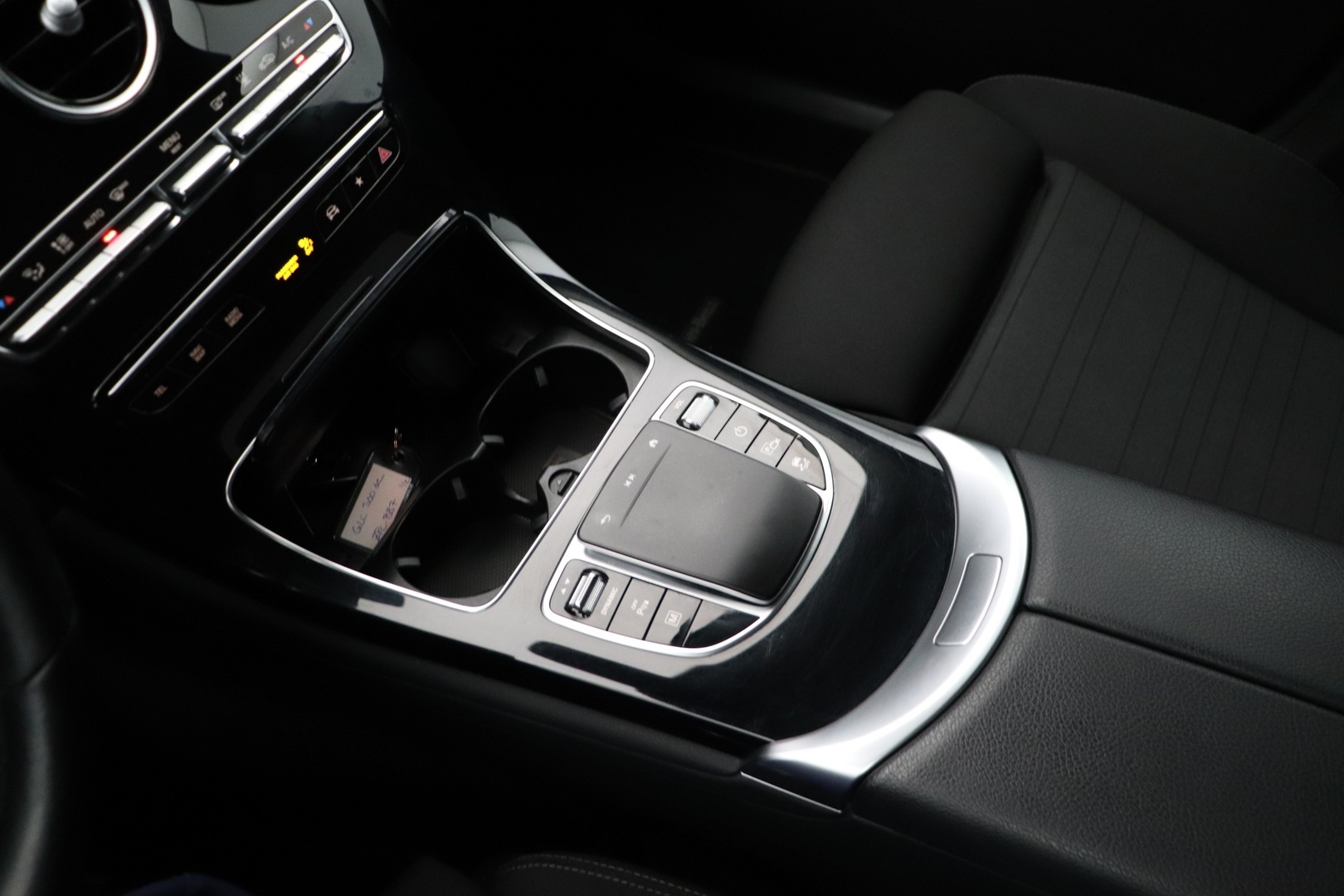 MERCEDES-BENZ GLC 2021