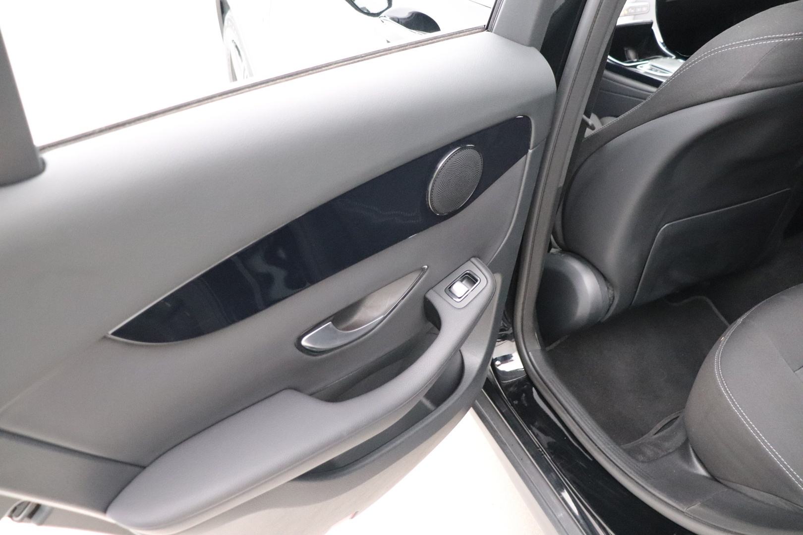 MERCEDES-BENZ GLC 2021