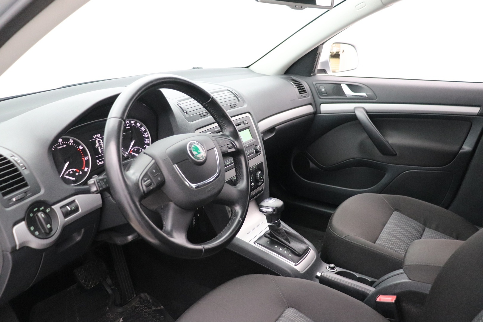 SKODA Octavia 2012