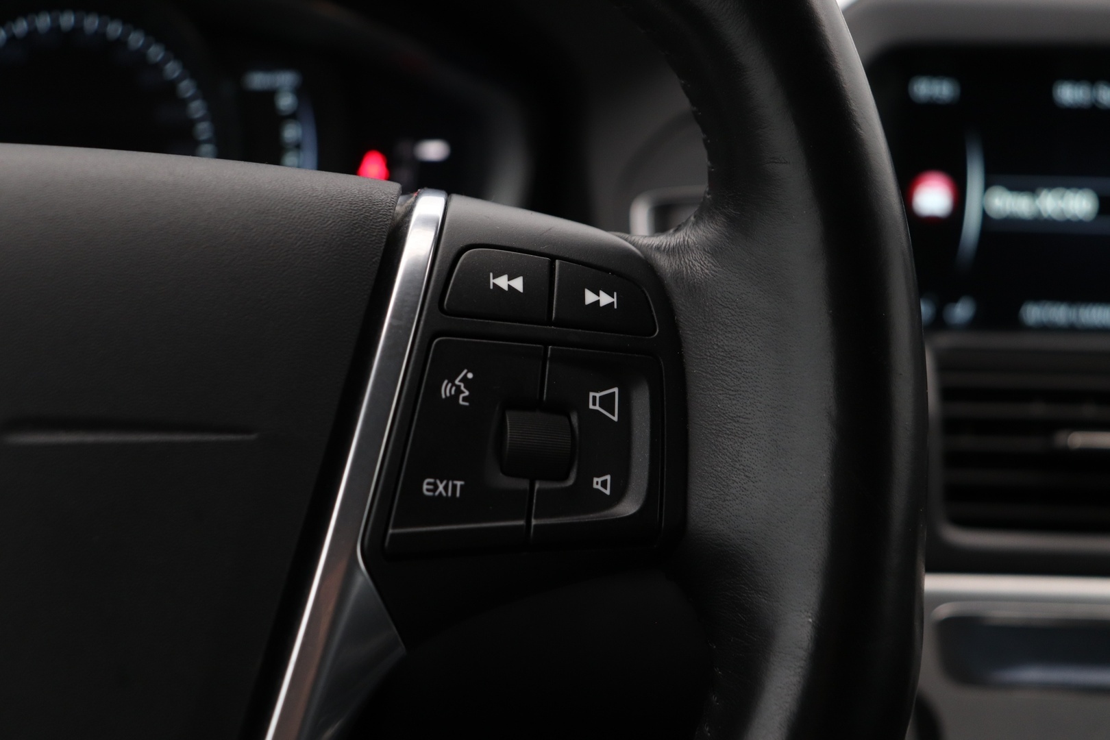 VOLVO XC60 2015
