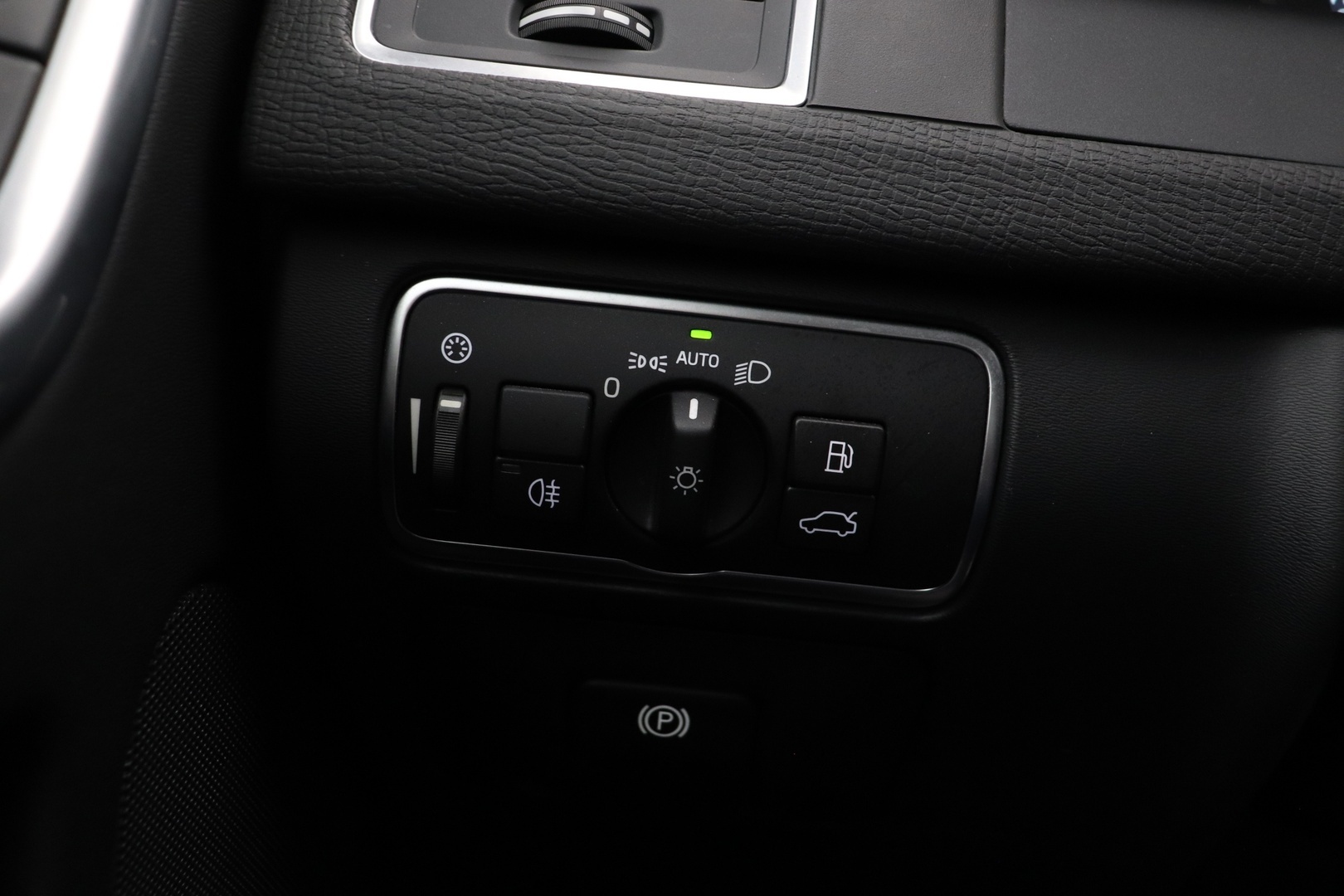 VOLVO XC60 2015