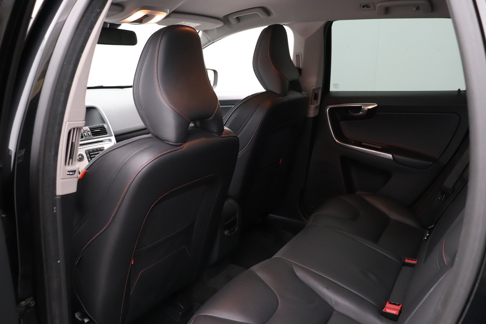 VOLVO XC60 2015