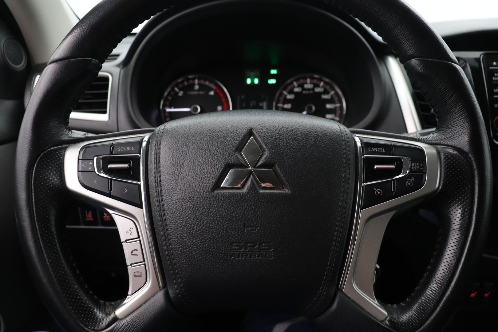 MITSUBISHI L200 2018