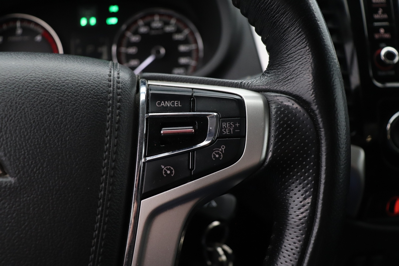 MITSUBISHI L200 2018
