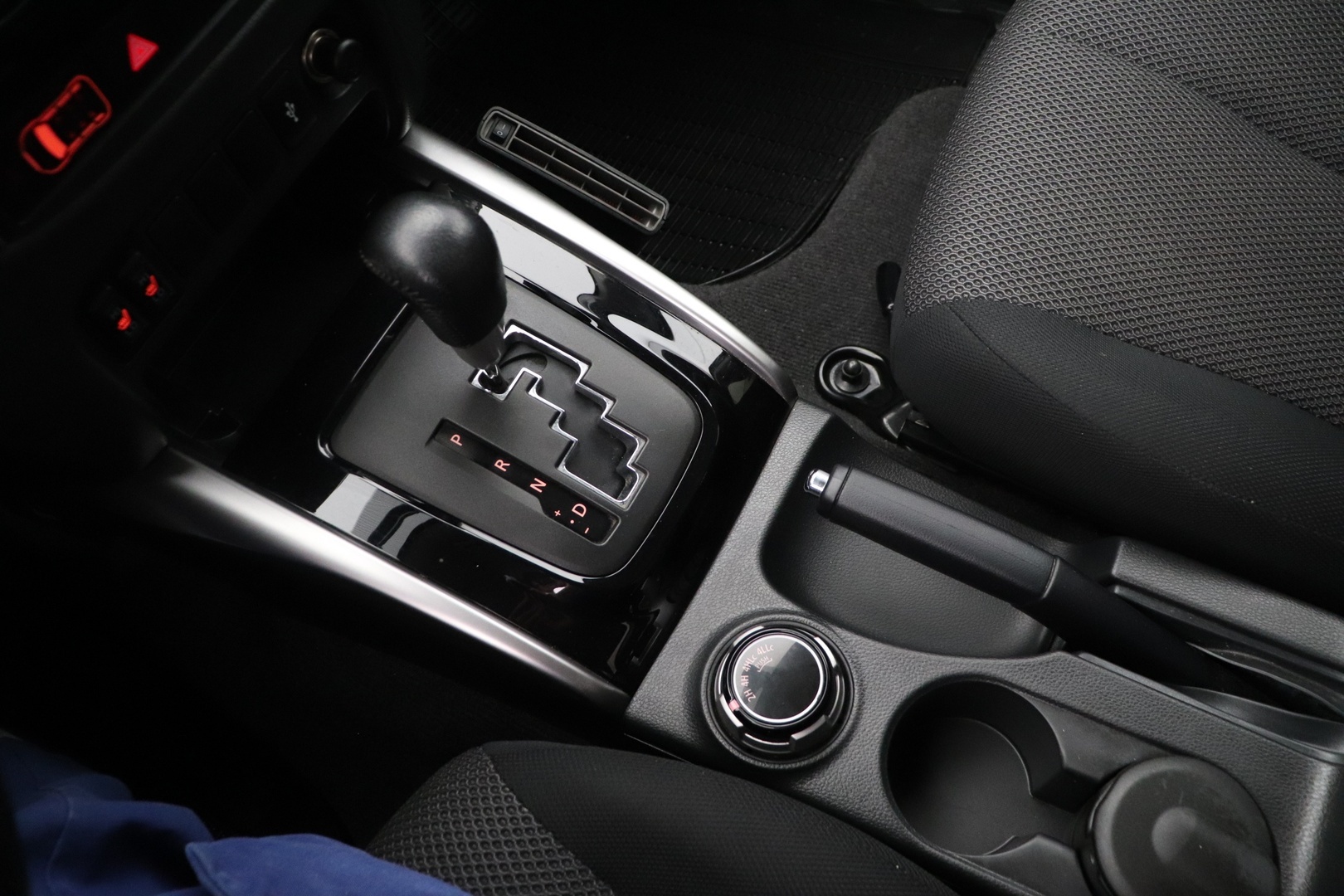 MITSUBISHI L200 2018