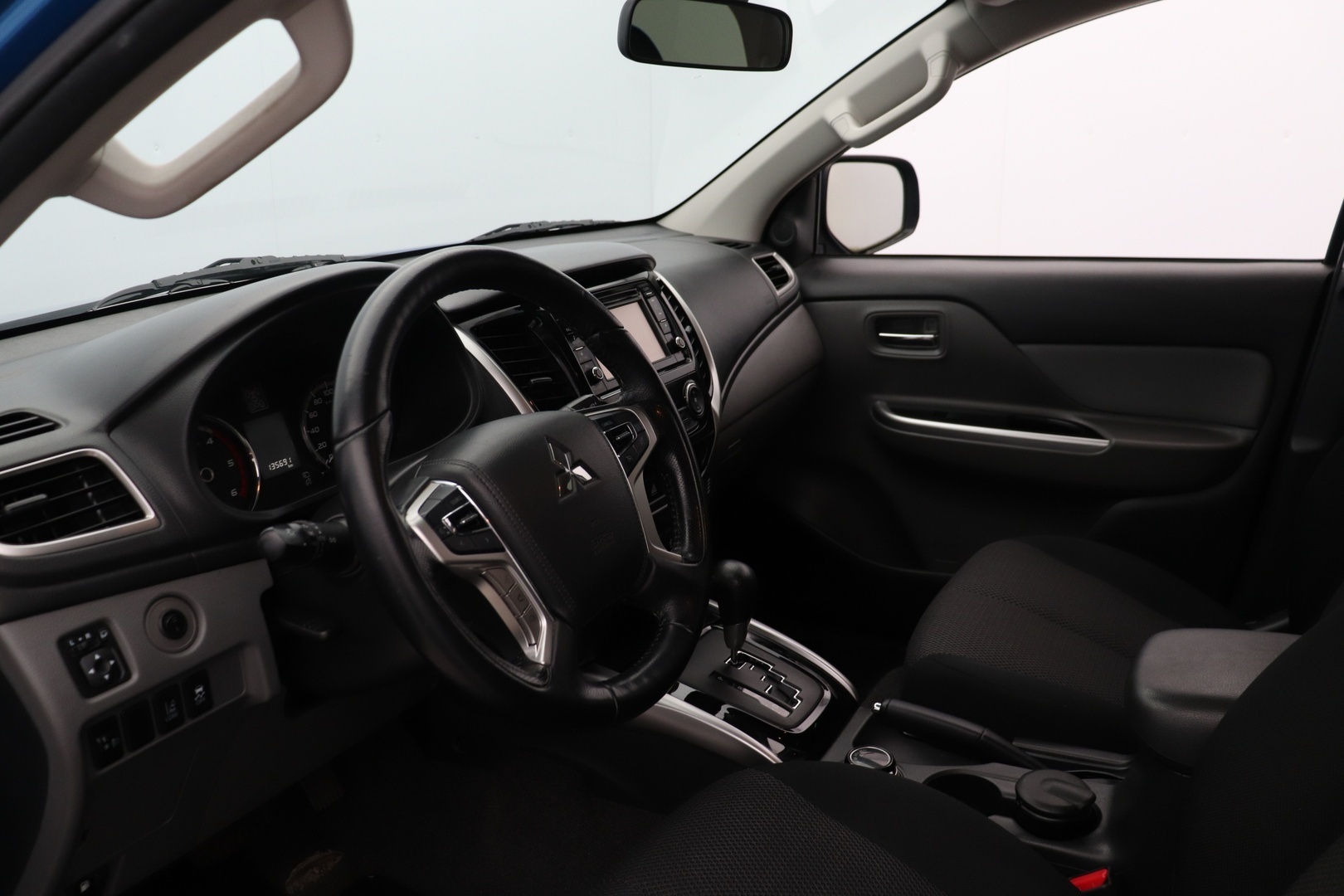 MITSUBISHI L200 2018
