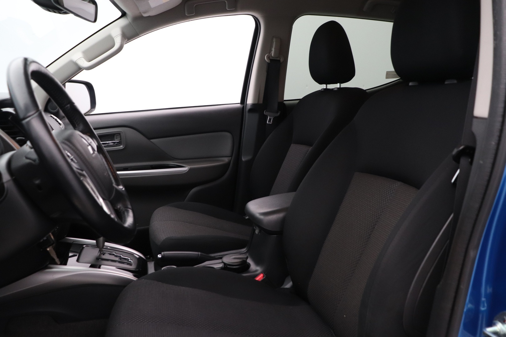 MITSUBISHI L200 2018