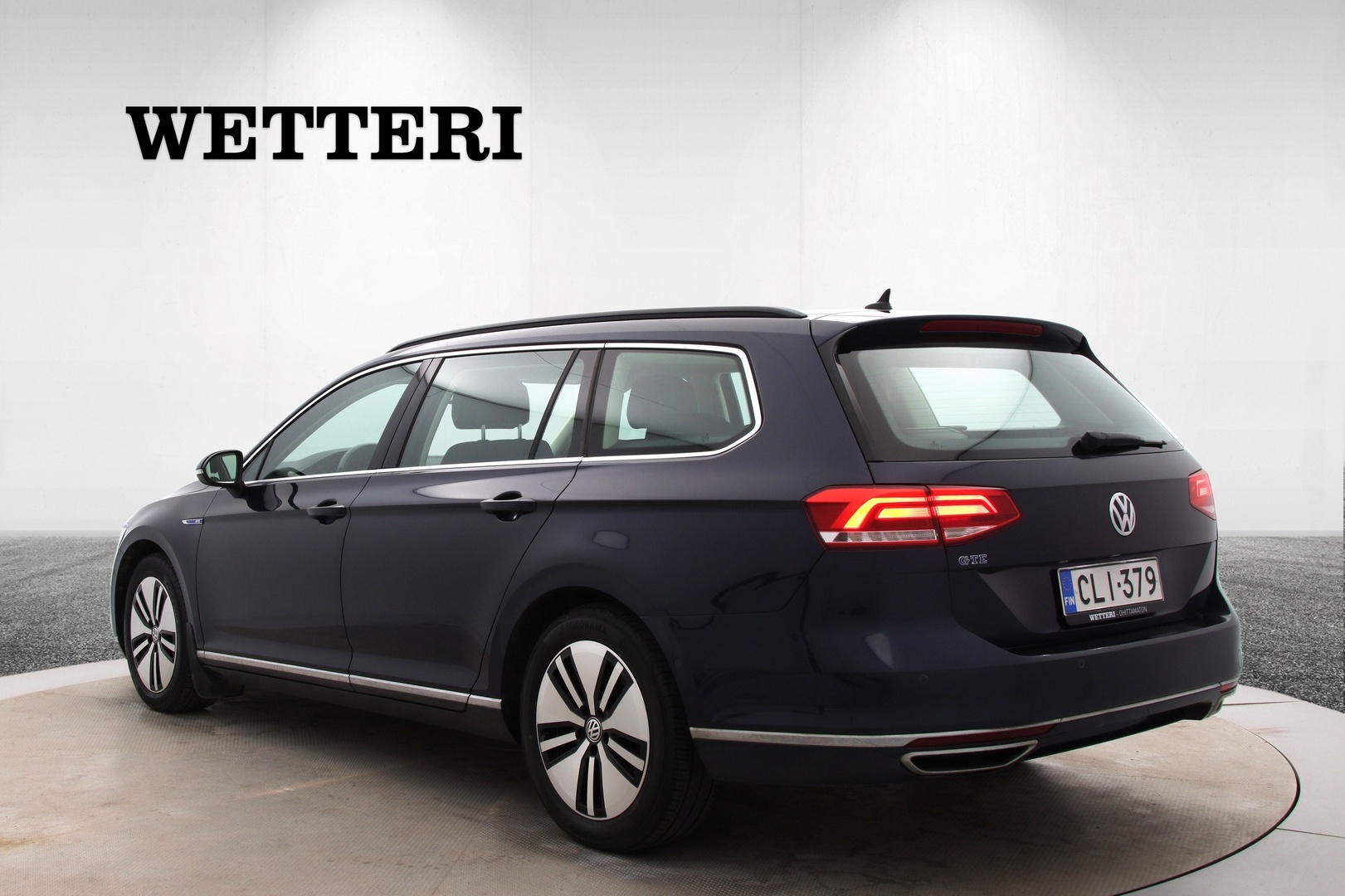 VOLKSWAGEN Passat 3