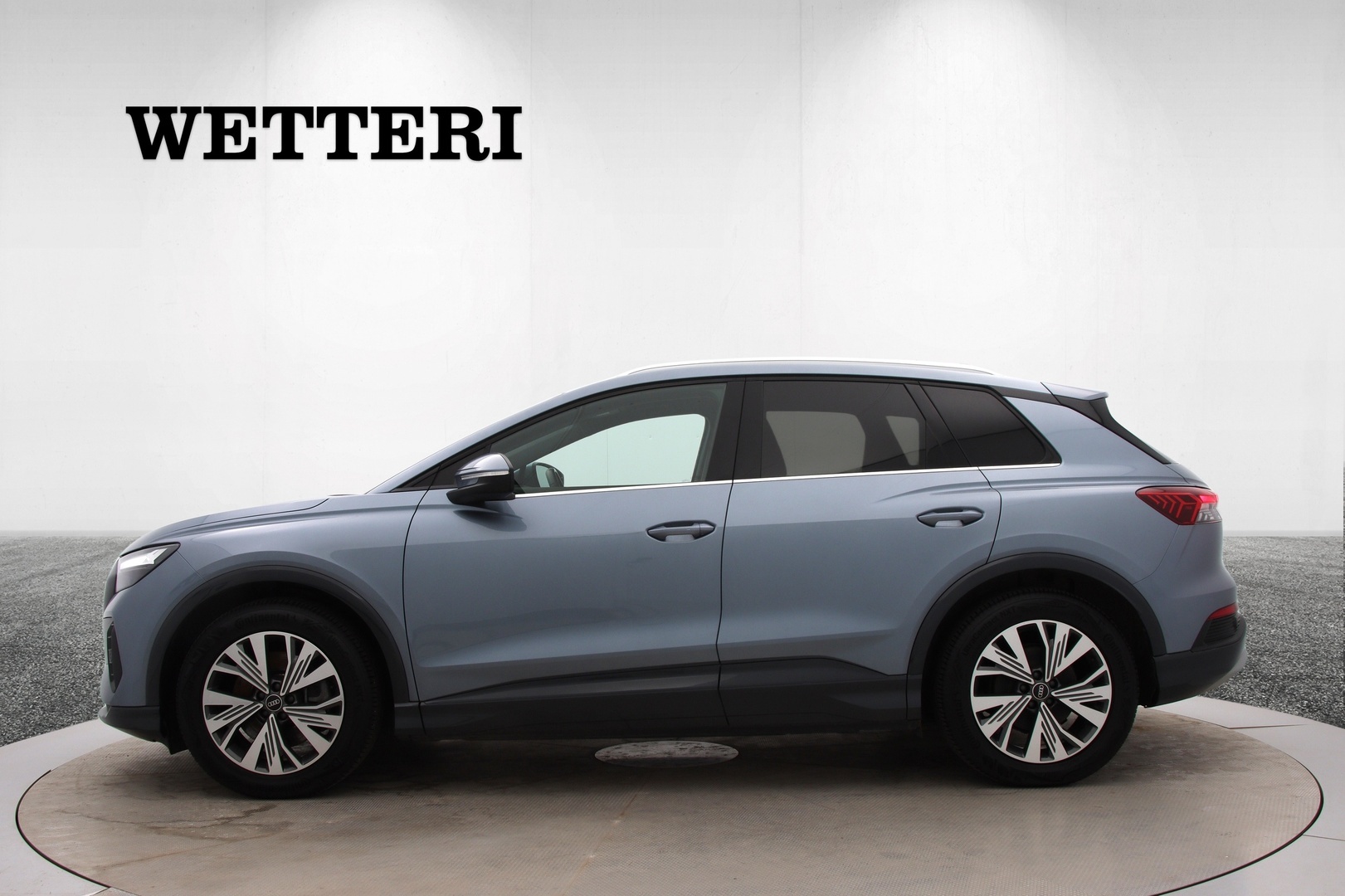 AUDI Q4 e-tron 2022