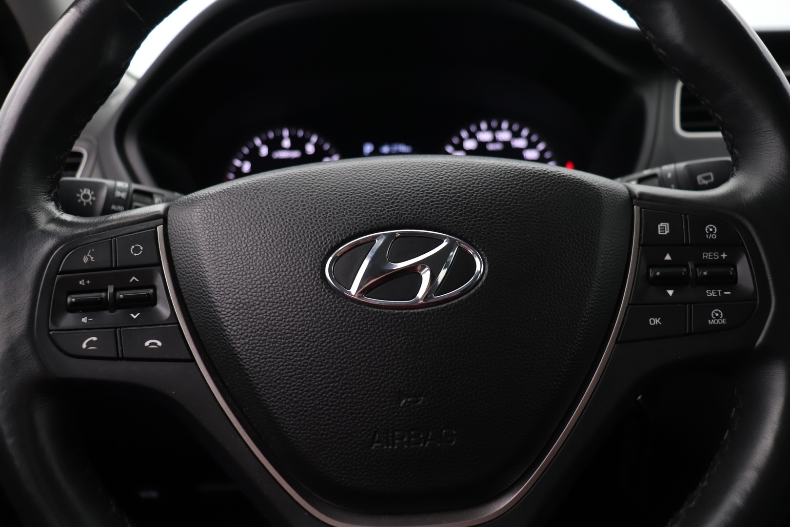 HYUNDAI i20 Hatchback 2019