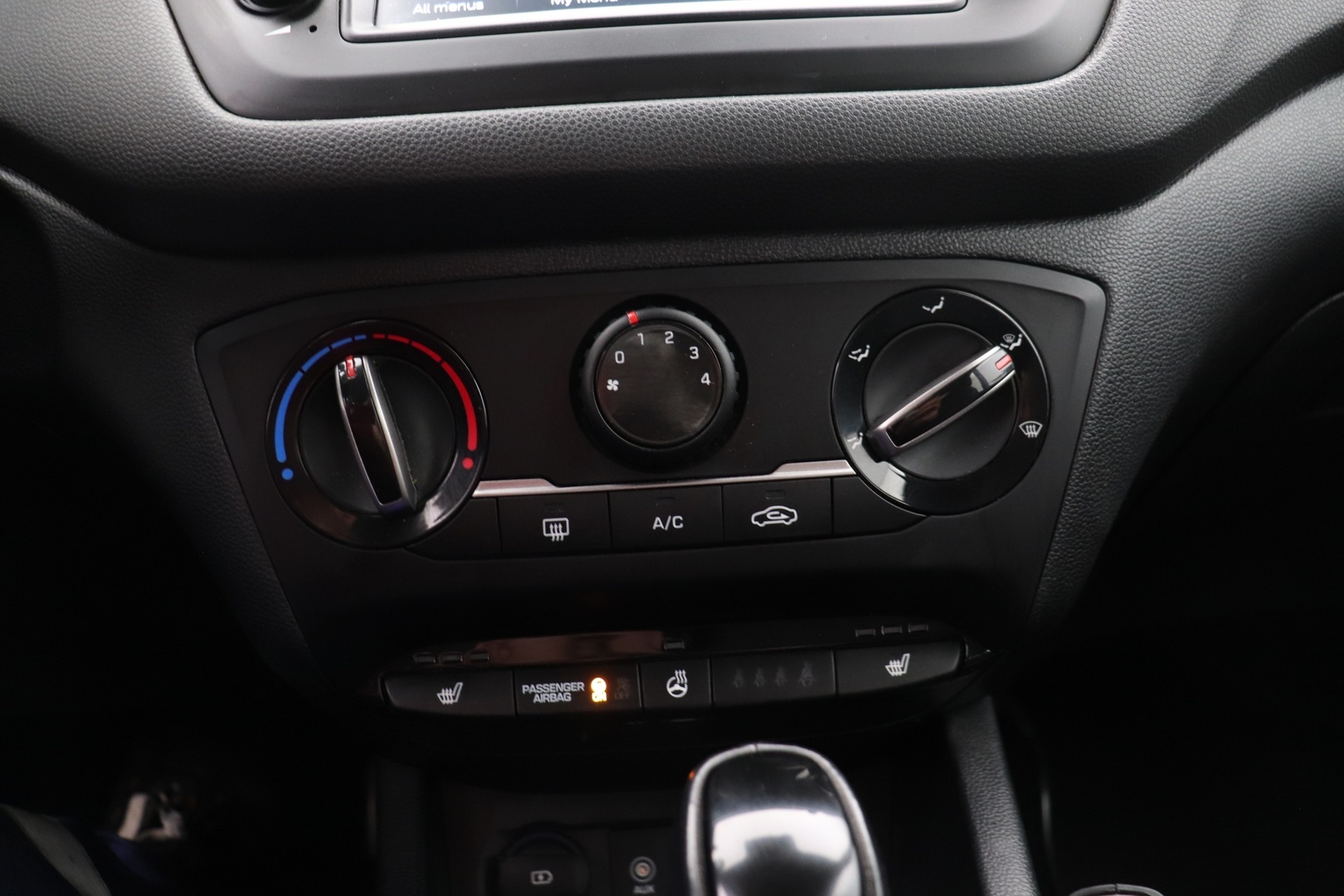 HYUNDAI i20 Hatchback 2019