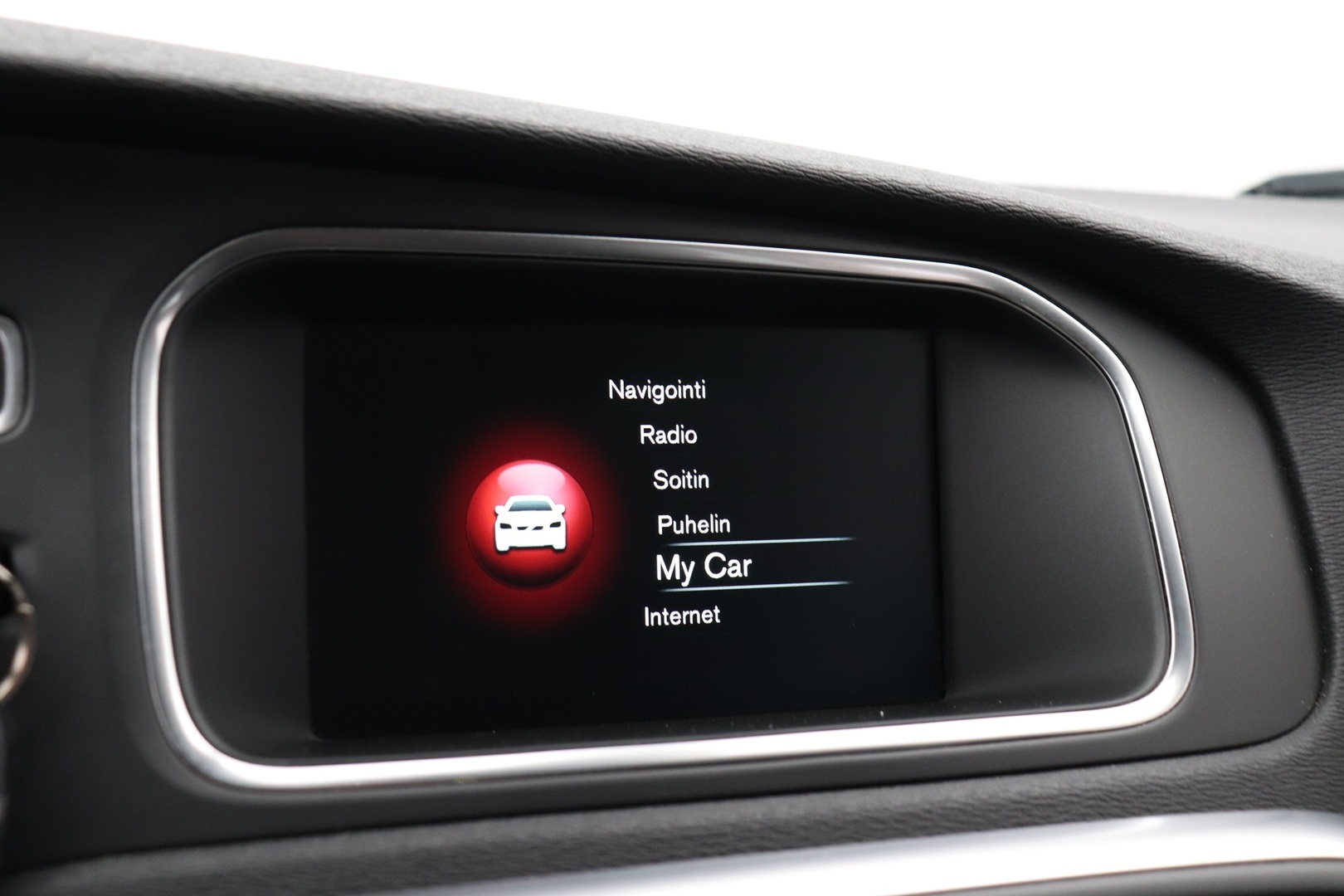 VOLVO V40 2015