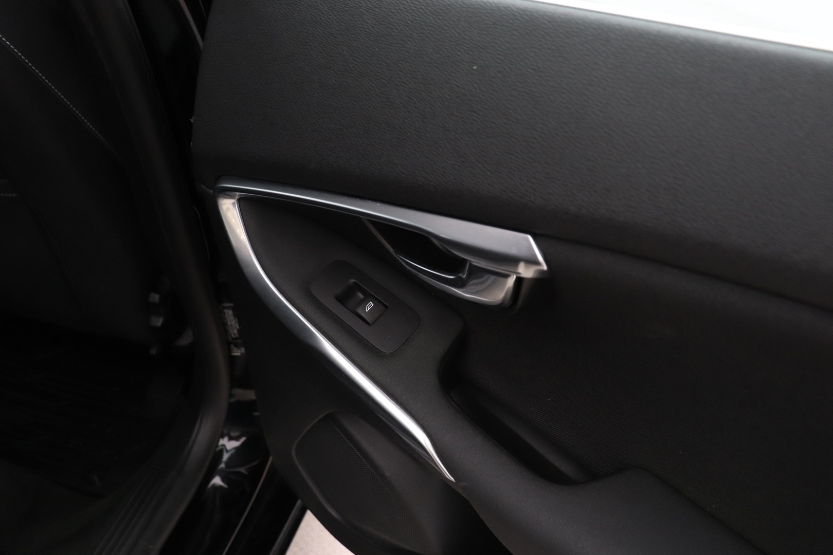 VOLVO V40 2015