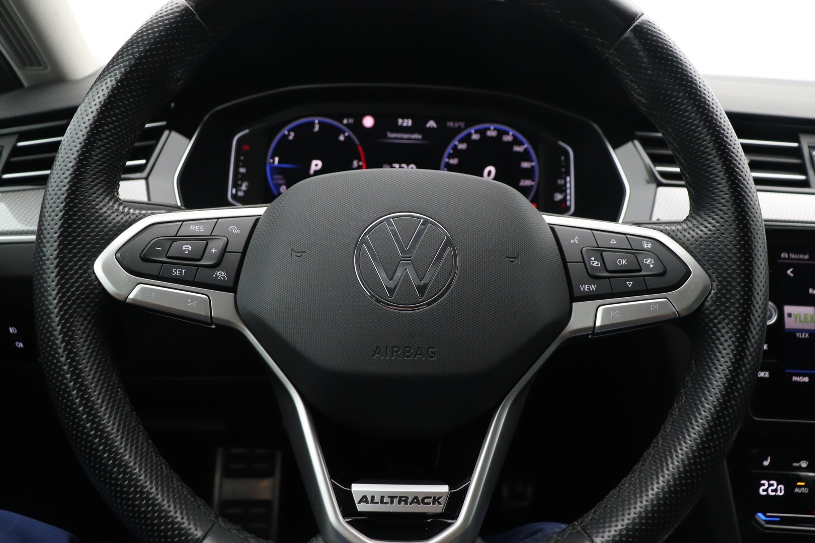 VOLKSWAGEN Passat 2021