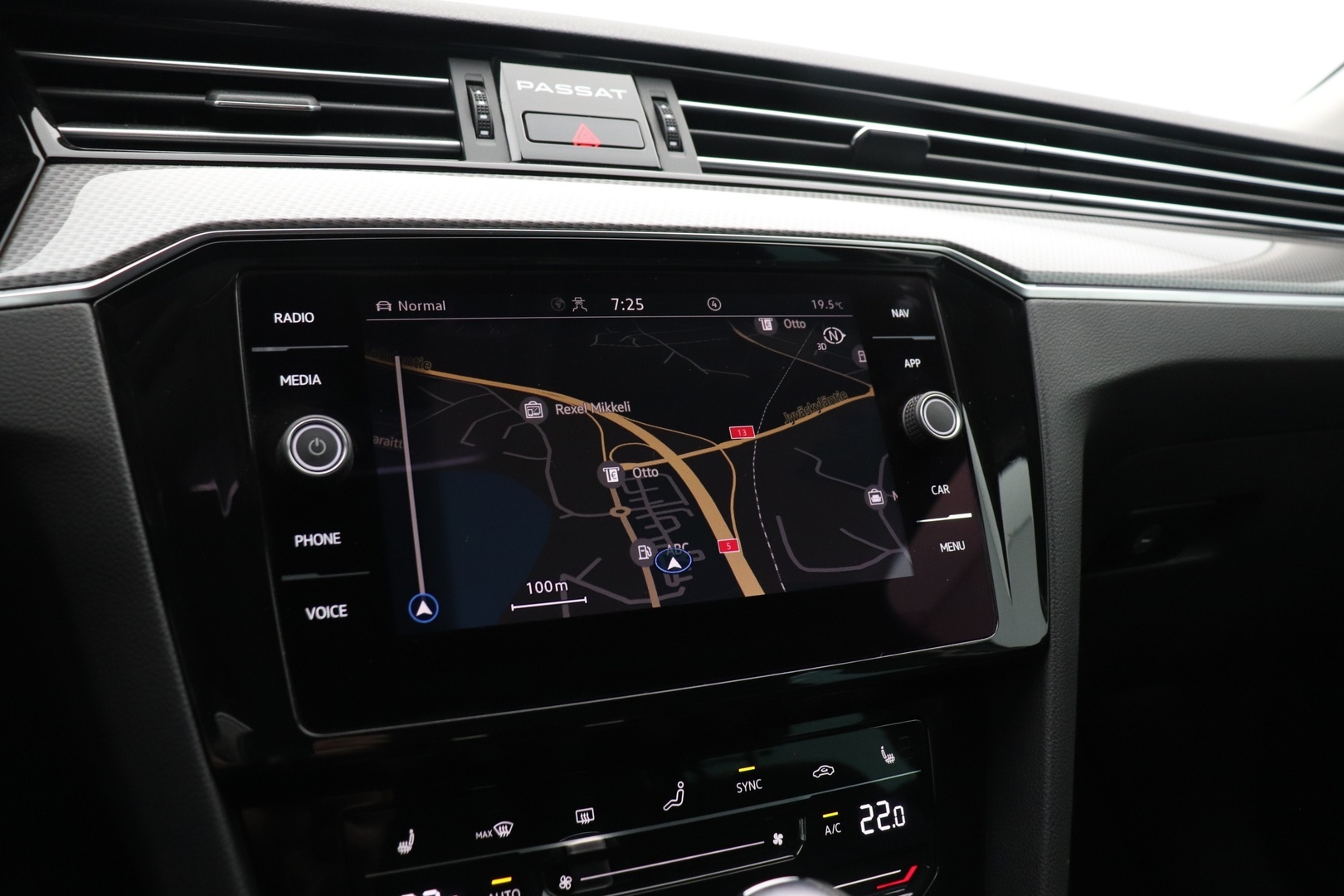 VOLKSWAGEN Passat 2021