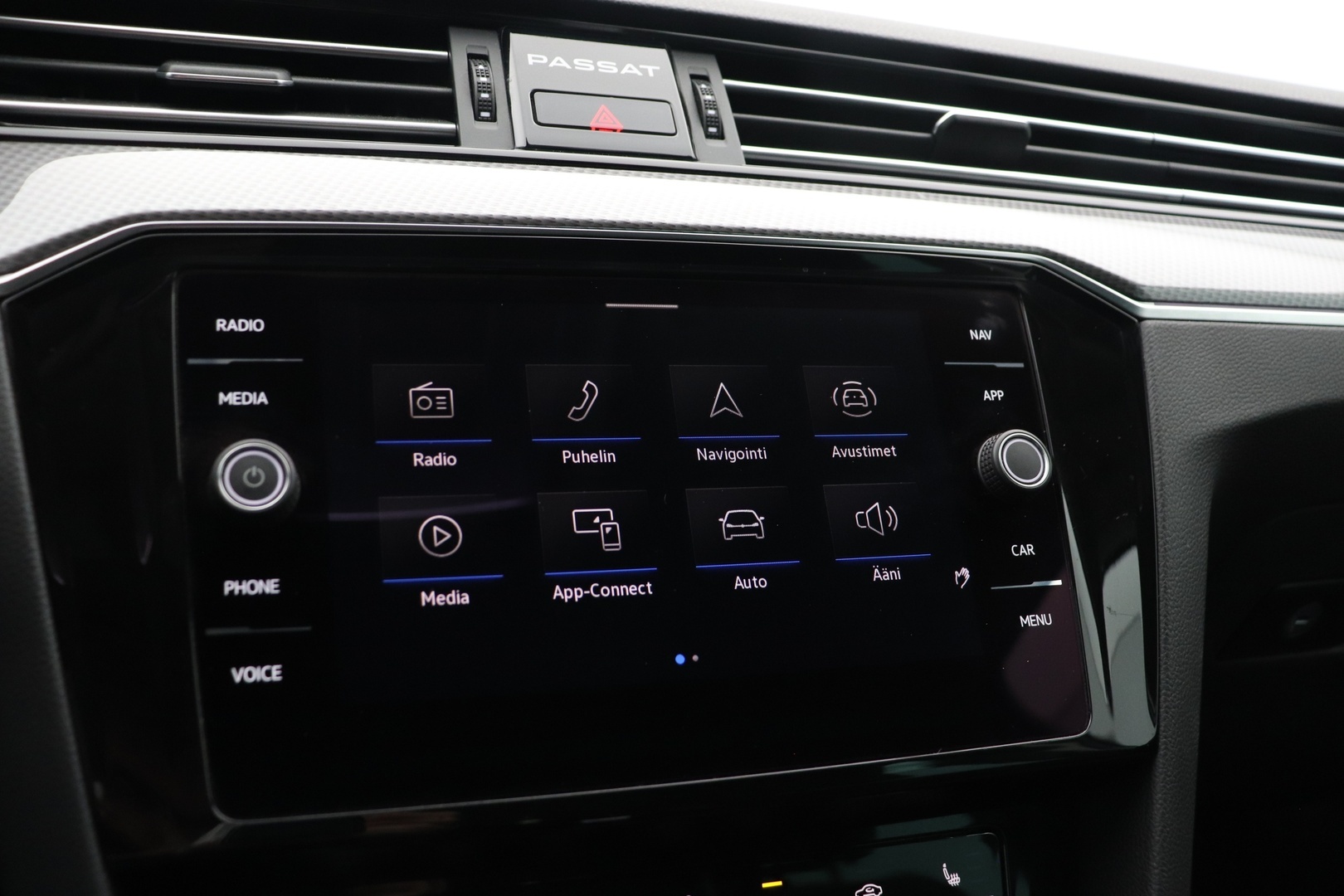 VOLKSWAGEN Passat 2021